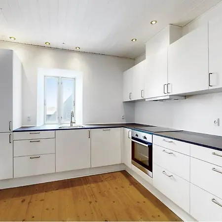 Central, Charmerende